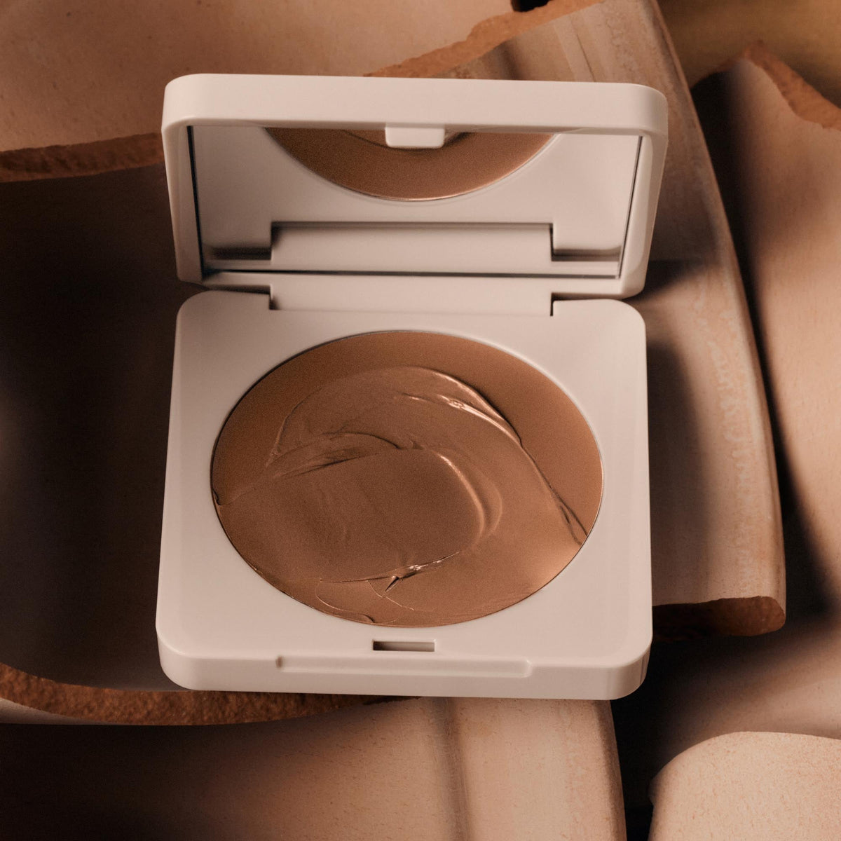 bronzer-butter-balm-clay-y9 Bronzer_Clayy-3.jpg